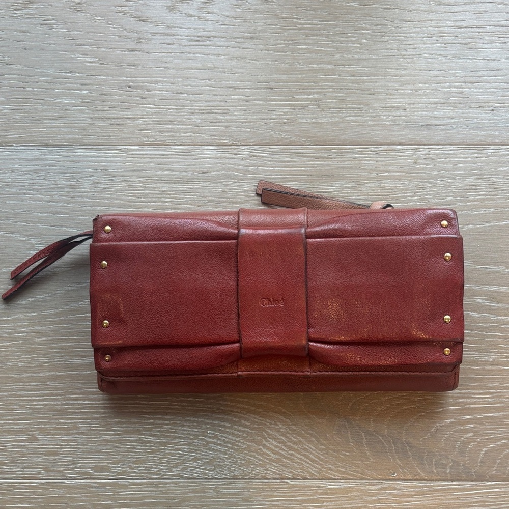Chloe Burgundy Pink Leather Bow-Front Wristlet Clutch Wallet